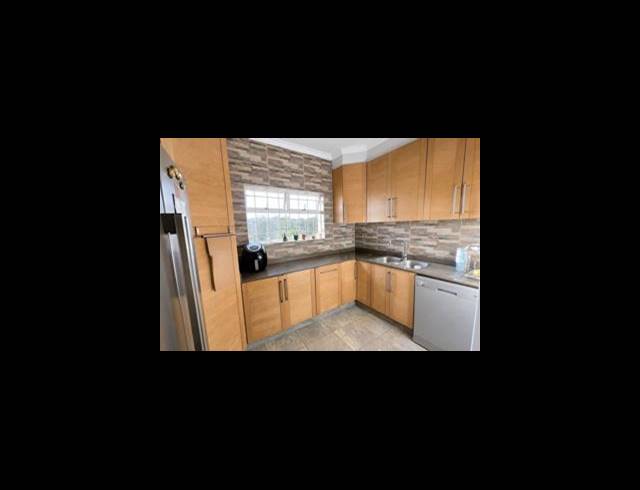 3 BEDROOM HOUSE FOR SALE IN BLUFF